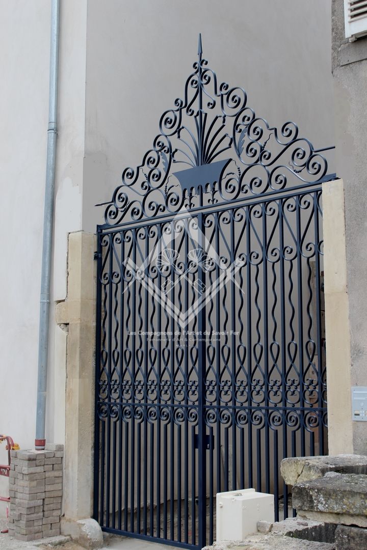 Fabrication d'un Portail Monumental en fer forgé à Thionville